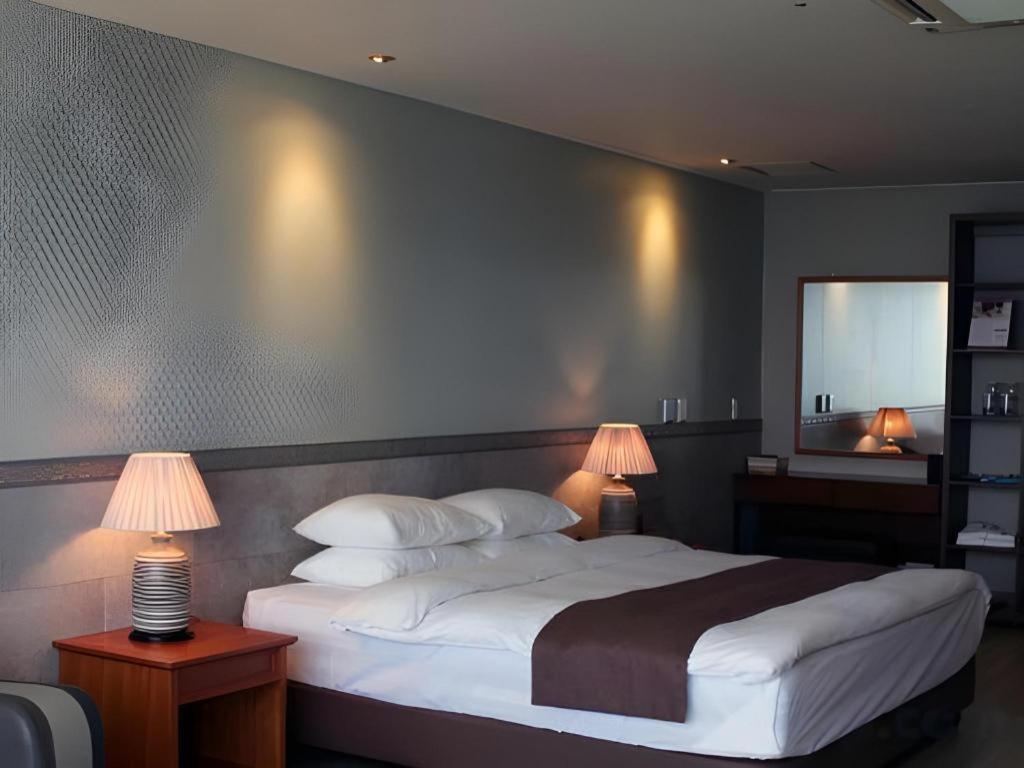 Hotel Homers Пусан Экстерьер фото